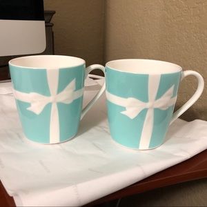 Tiffany & Co. set of 2 bow mugs New!